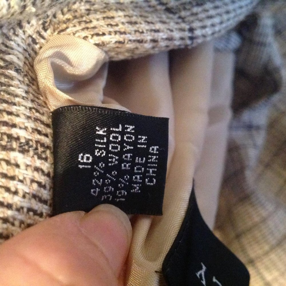Women's Jacket - Picture 9 of 13